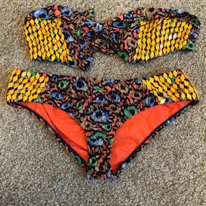 Strapless multicolor bikini
